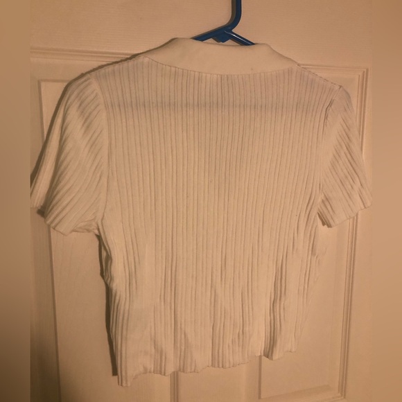 NWOT H&M Divided Preppy Semi Sheer Ribbed White Crop Top with Collar - Picture 3 of 3